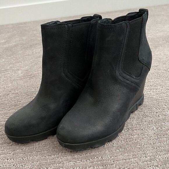 Sorel Joan Uptown Wedge Chelsea Boot - Picture 1 of 6